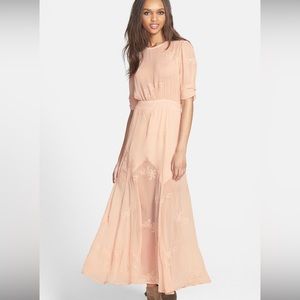 June & Hudson 🍑 Boho Embroidered Maxi Dress. Size M